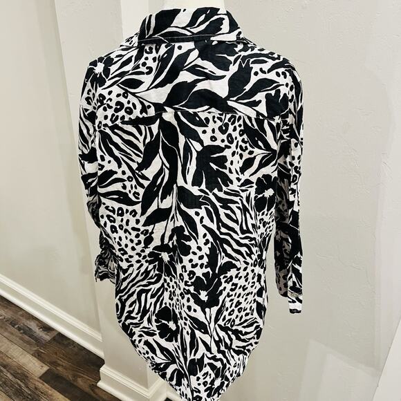 KAREN SCOTT Women’s BLACK & WHITE FLORAL PRINT Button Front BLOUSE 0X (A0132) - Picture 4 of 5